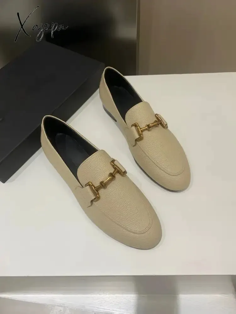 2024 New Metal Buckle Women's Flat Shoes Fashion Leather Comfortable Leisure Loafers Women