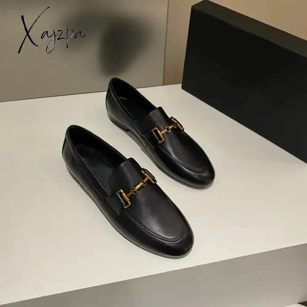 2024 New Metal Buckle Women's Flat Shoes Fashion Leather Comfortable Leisure Loafers Women