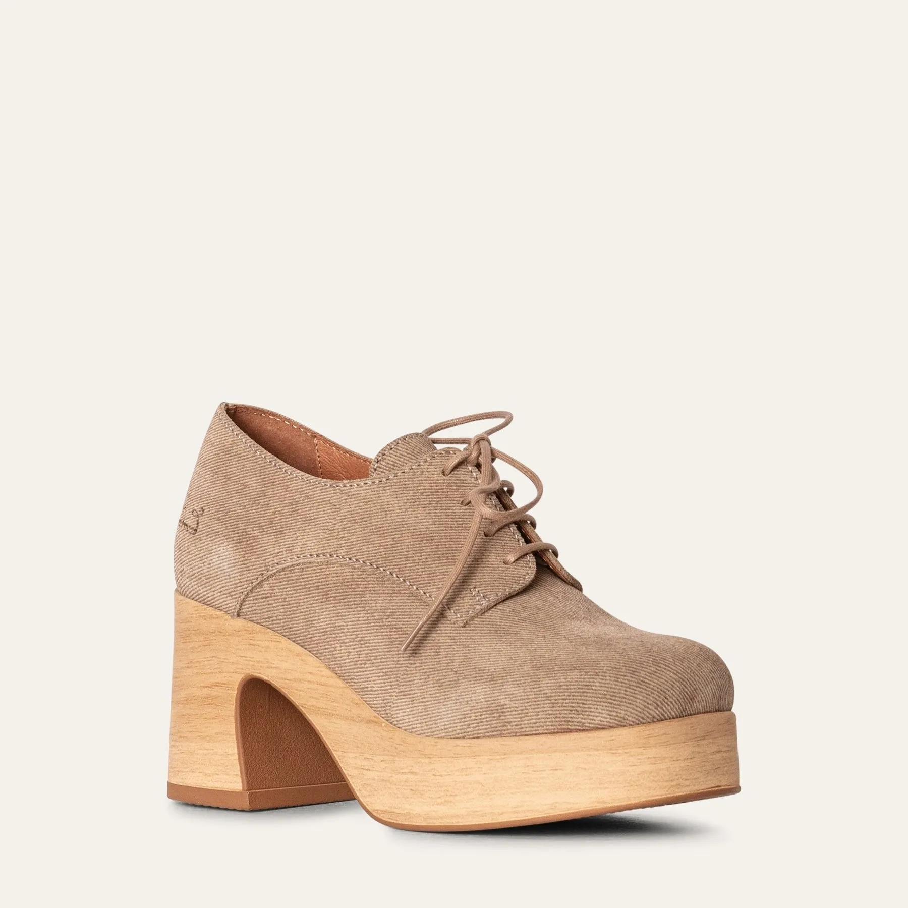Britta Beige