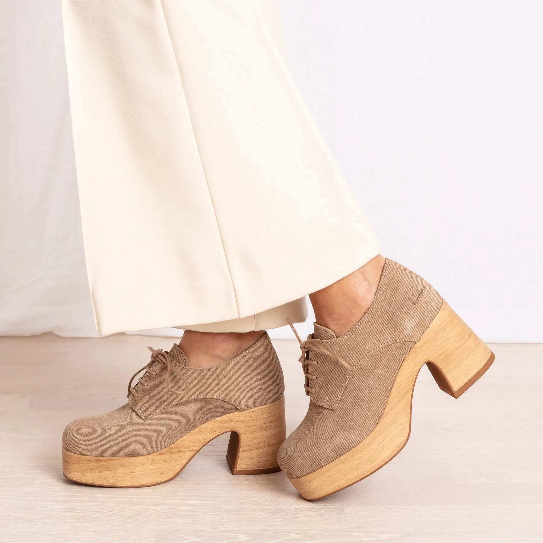Britta Beige