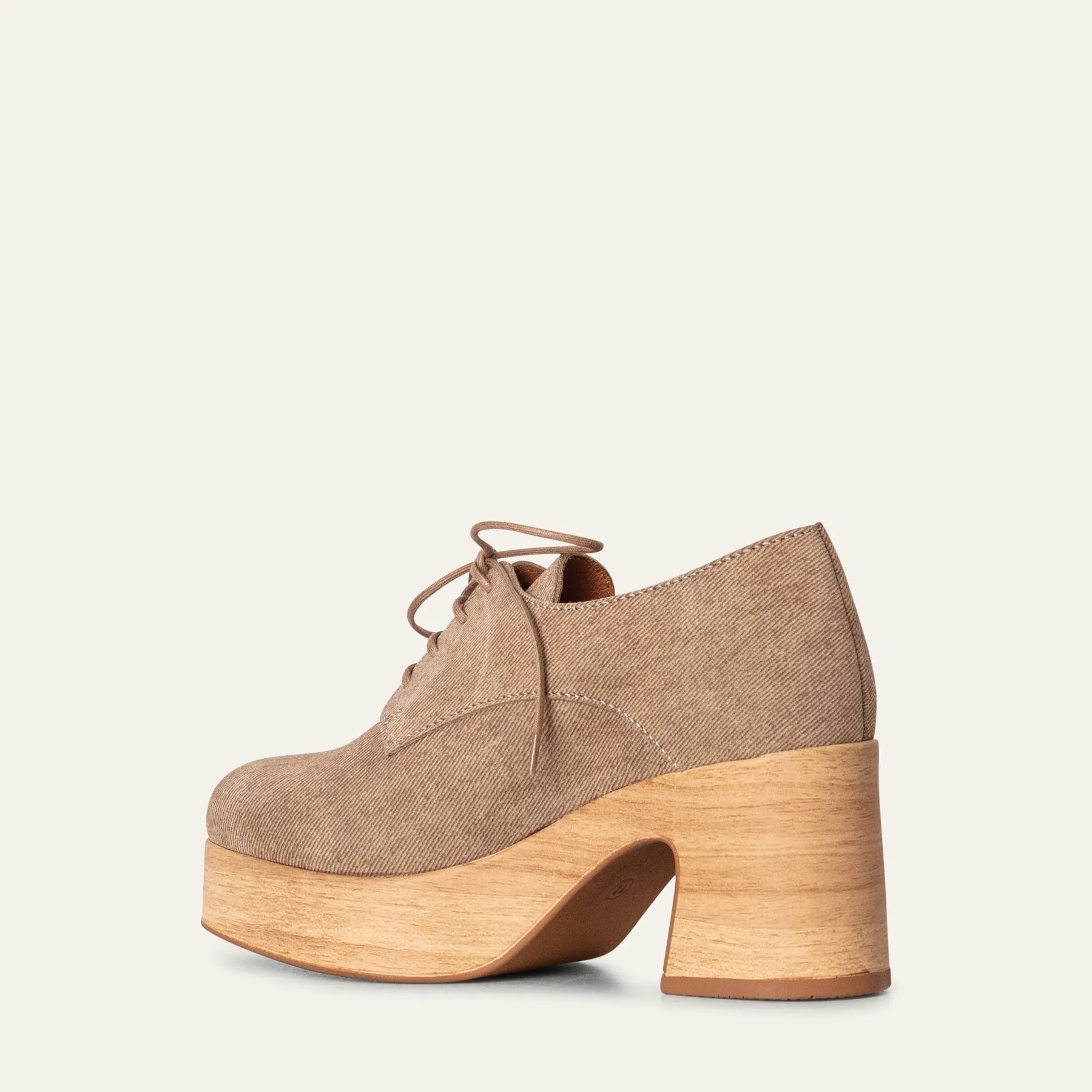 Britta Beige
