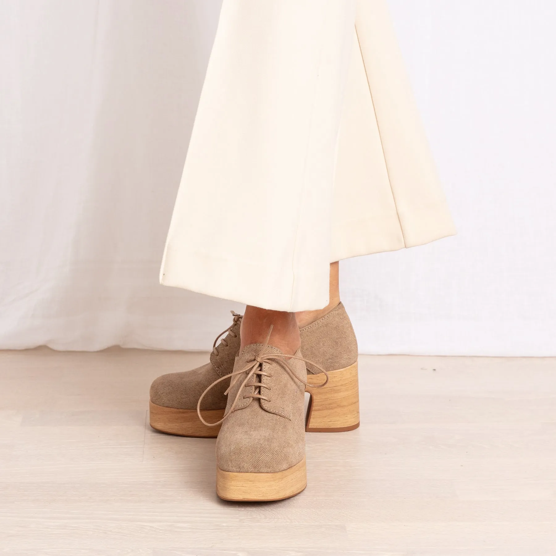 Britta Beige