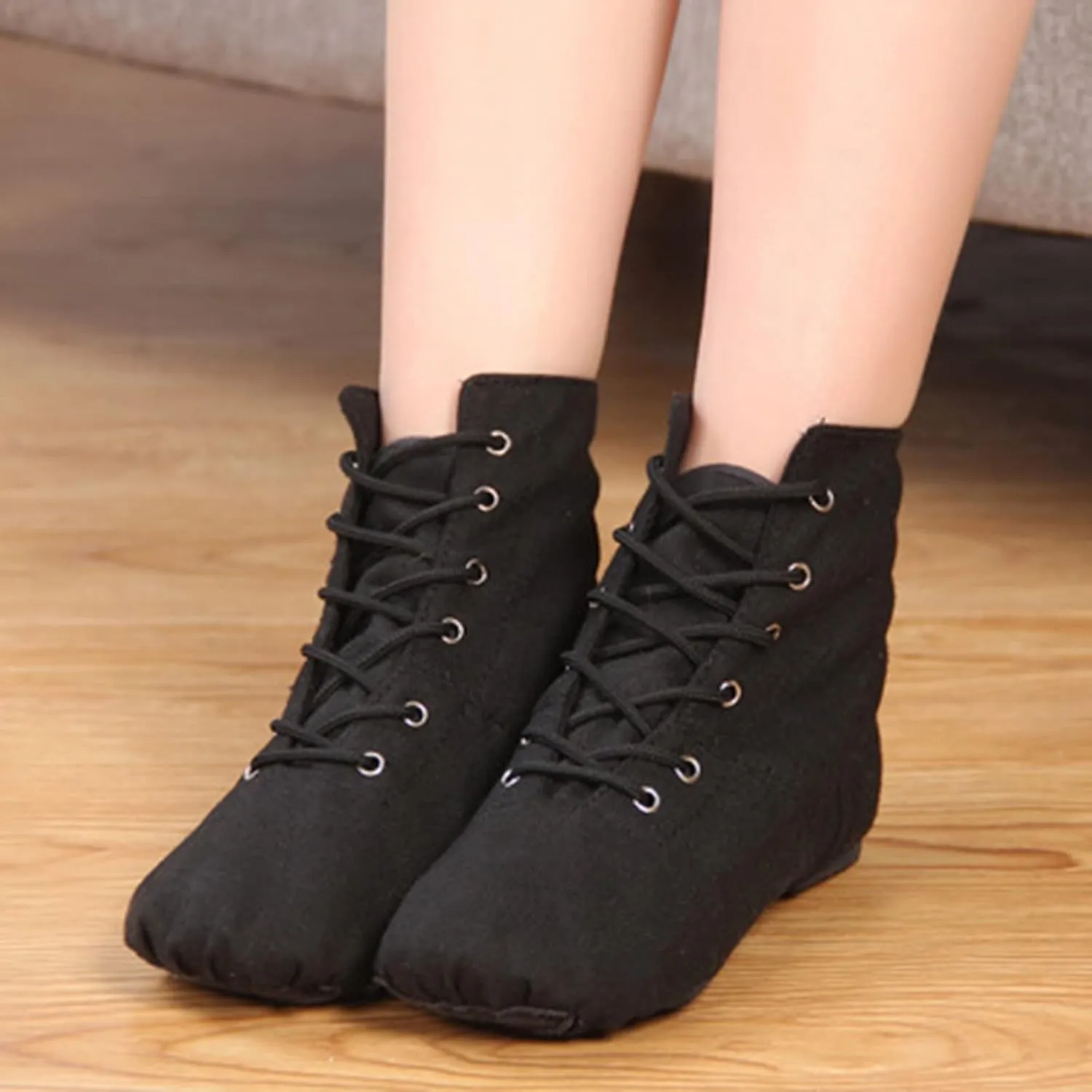 Canvas Jazz Dancing Sneakers Ballet Dance Boots for Girls Boys Split Sole Ballroom Dancing Flat Lace-Up Ankle Boots