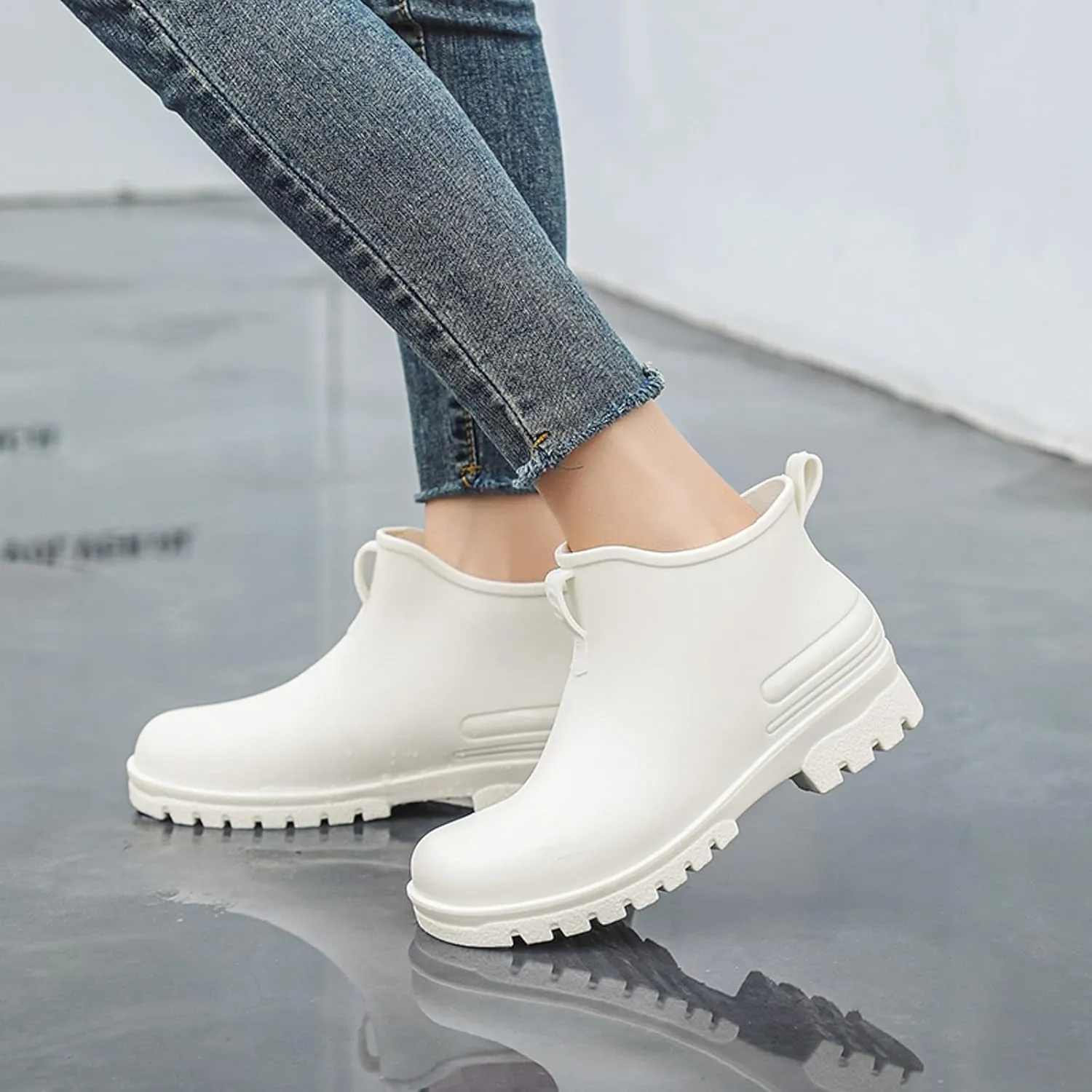 Couple Rain Shoes Outside Wear Versatile Water Shoes Thick Bottom Comfortable Non Slip Kitchen Rubber Shoes Men and Women Rain Boots for Women with Chickens