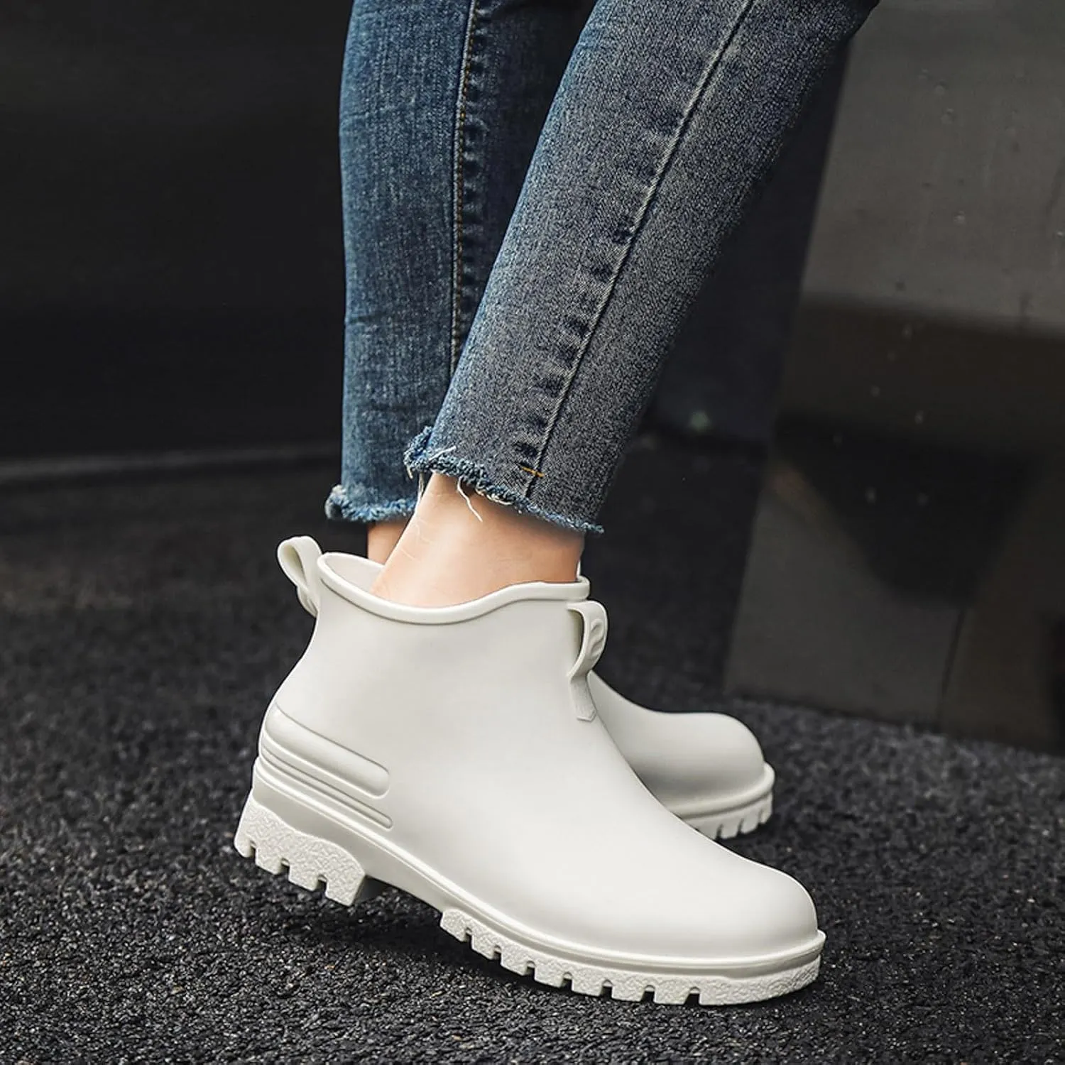 Couple Rain Shoes Outside Wear Versatile Water Shoes Thick Bottom Comfortable Non Slip Kitchen Rubber Shoes Men and Women Rain Boots for Women with Chickens