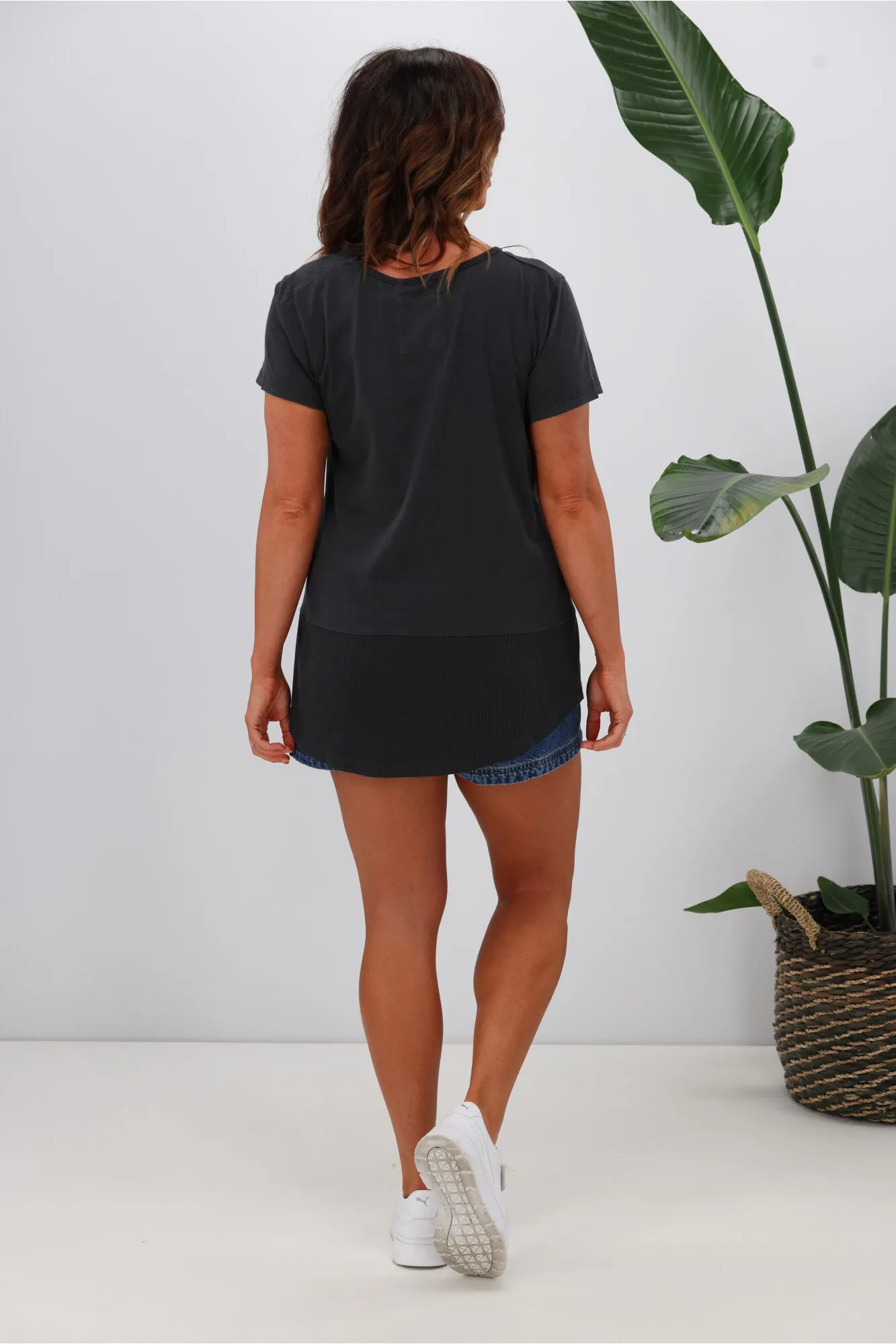 Elm Fundamental Rib S/S Tee Washed Black