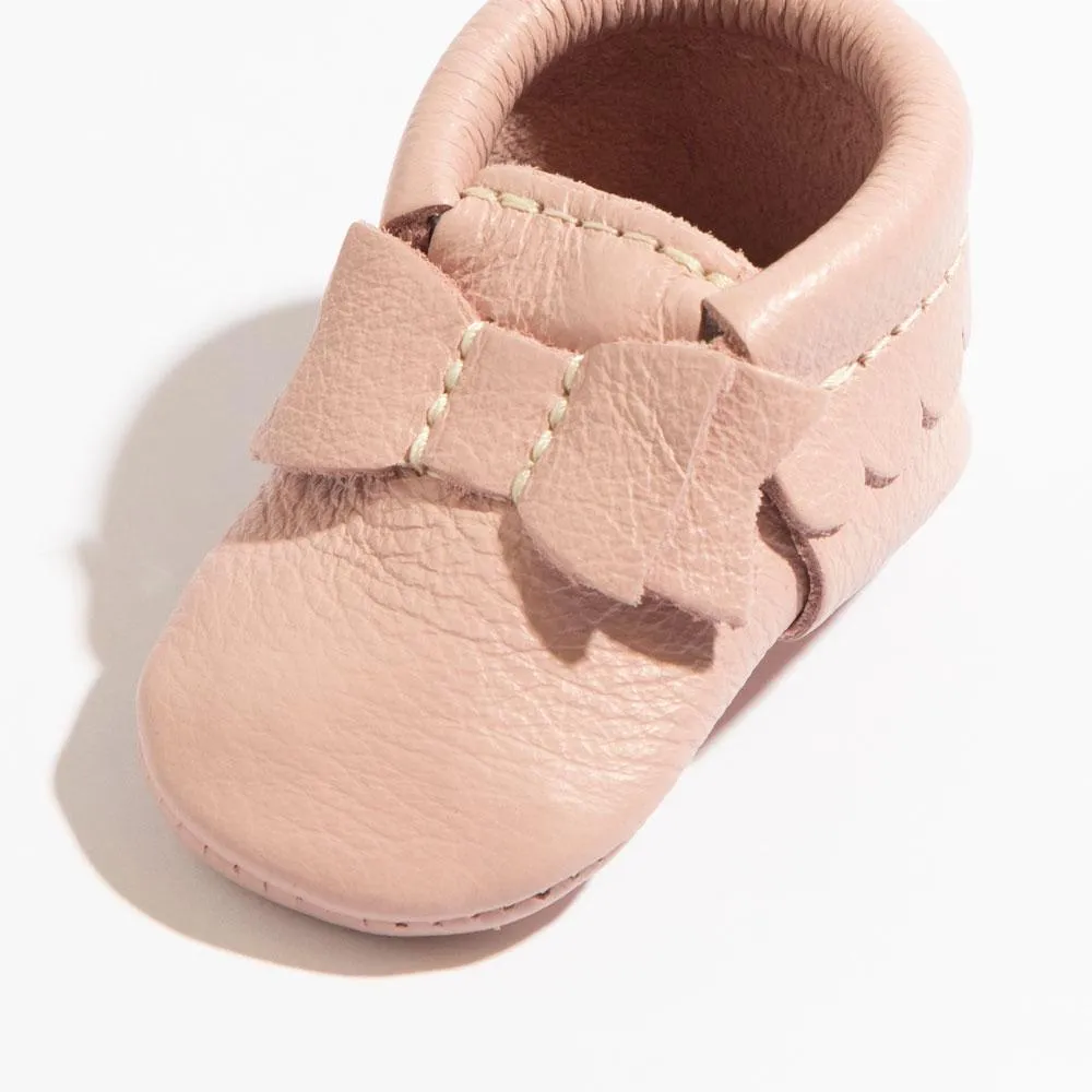 Freshly Picked First Pair Moccasins - Newborn Blush Bow Mocc