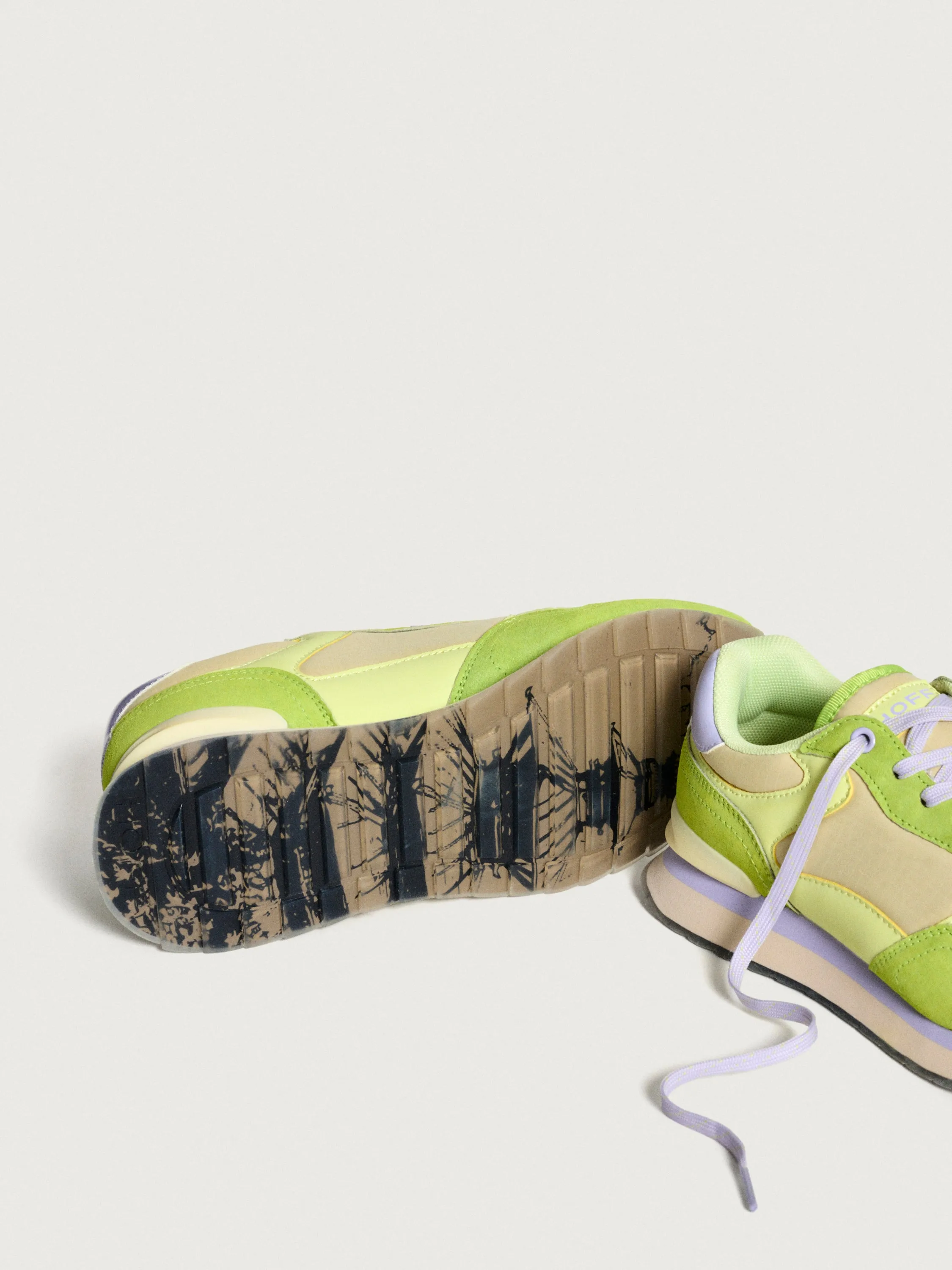 Hoff Kathmandu Trainer|12502017