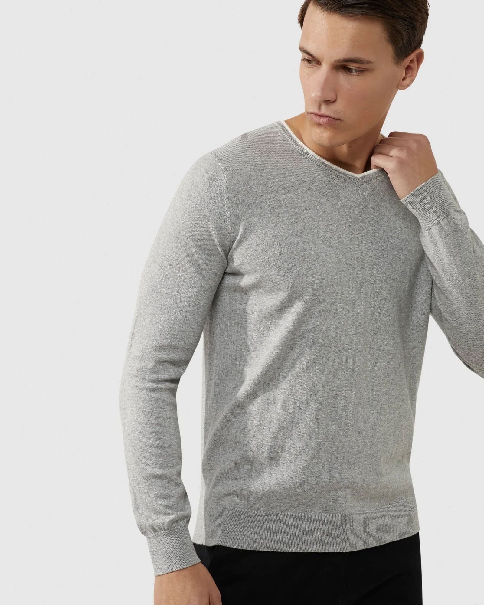 Lenny V Neck Cashmere Blend Pullovr