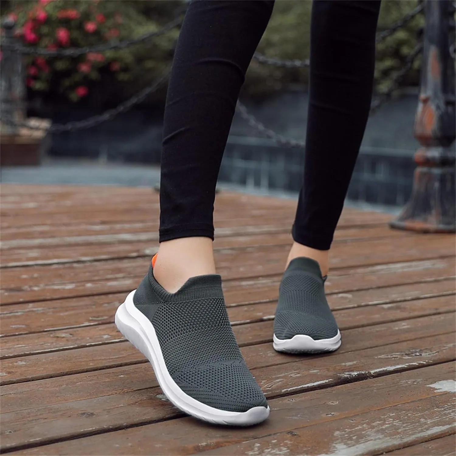 Men Slip on Casual Trainers Walking Shoes Breathable Slip-on Lightweight Comfortable Work Travel Tennis Mesh Sneaker