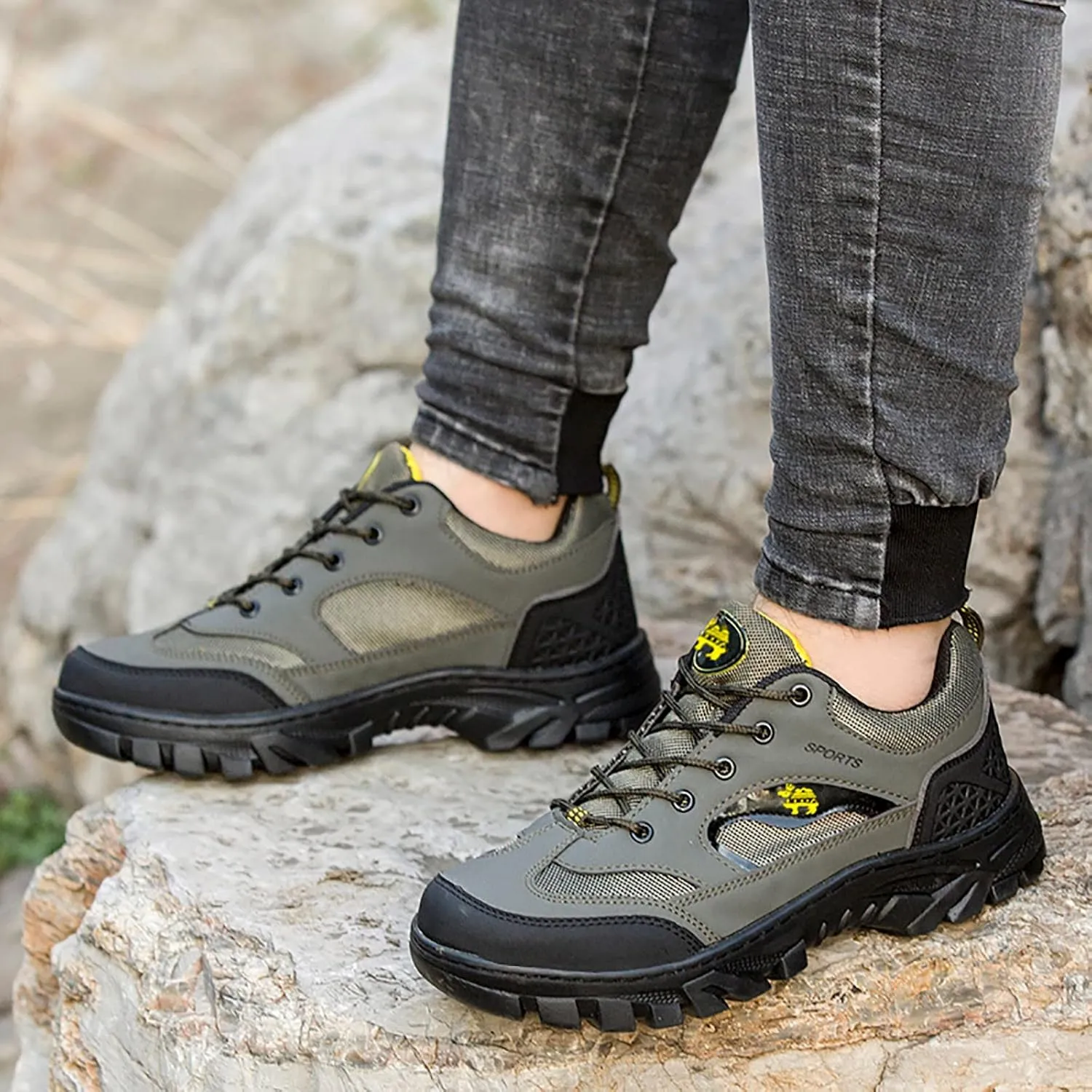 Mens Hiking Shoes Outdoor Walking Shoes Breathable Trekking Trails Shoes Low Top Sneakers Lightweight Walking Shoes
