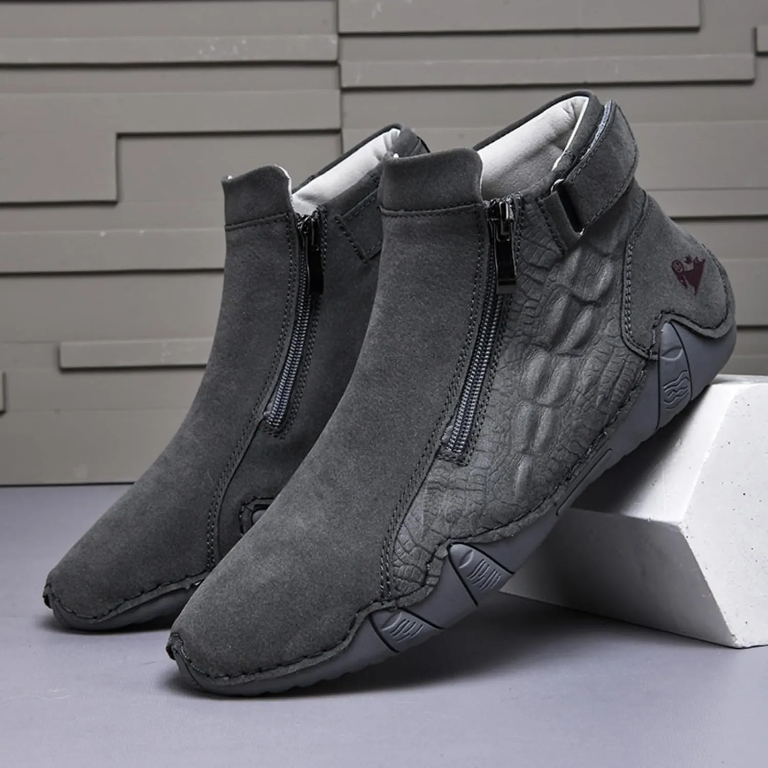 Mens Mid-Top Leather Chukka Ankle Boots with Side Zipper Casual Comfortable Round Toe Non-Slip Flats Loafers for Walking Outdoor Hiking