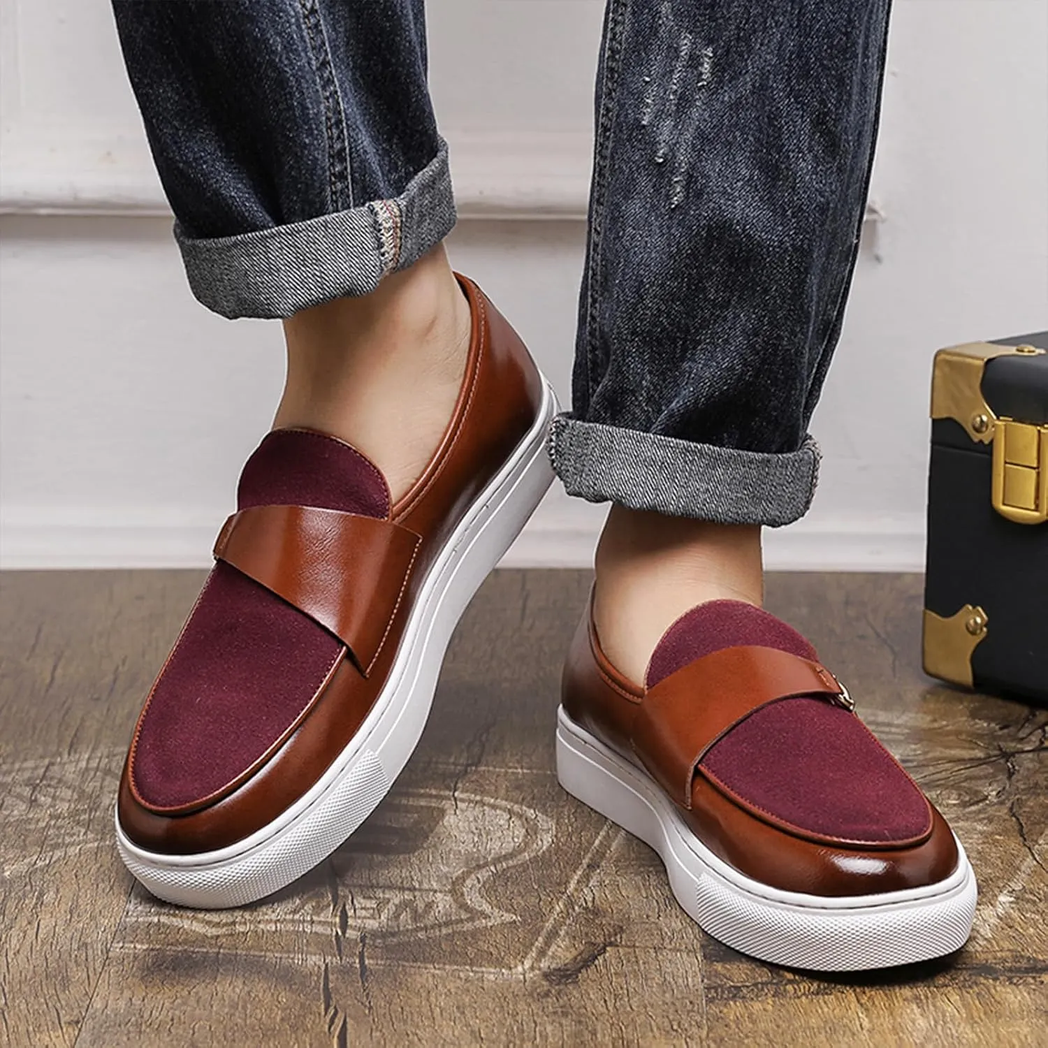 Men's Suede Leather Splicing Slip-On Penny Loafers Round Toe Lightweight Comfortable Flat Dress Shoes with Metal Buckle Casual Business Driving Shoes