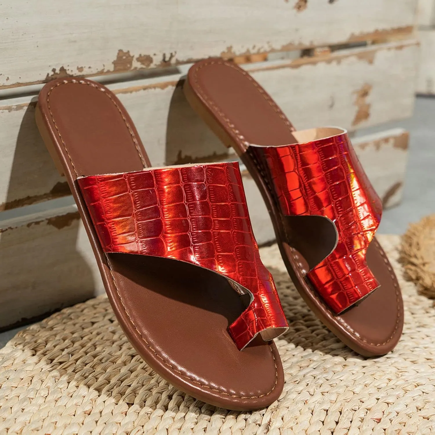 Orthopedic Sandals for Women Split-Toe Flat Slide Slippers Arch Support Flip Flop Sandals Summer Comfort Casual Beach Shoes