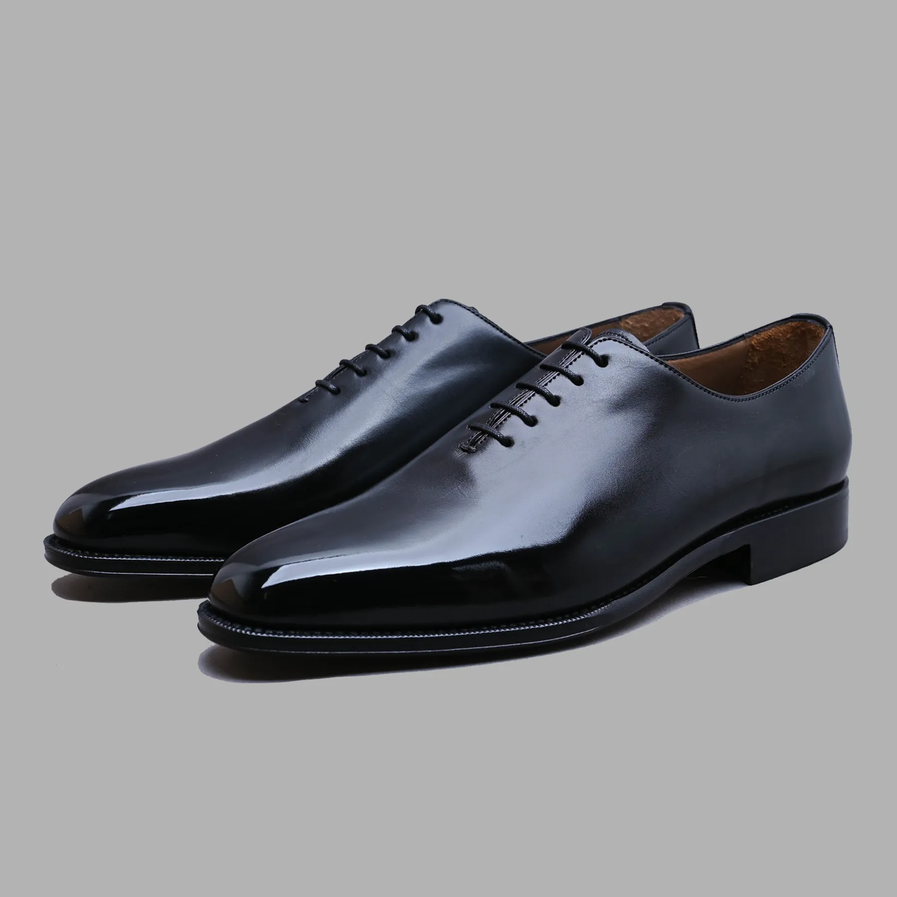 Wholecut Oxford in Black Calf Leather