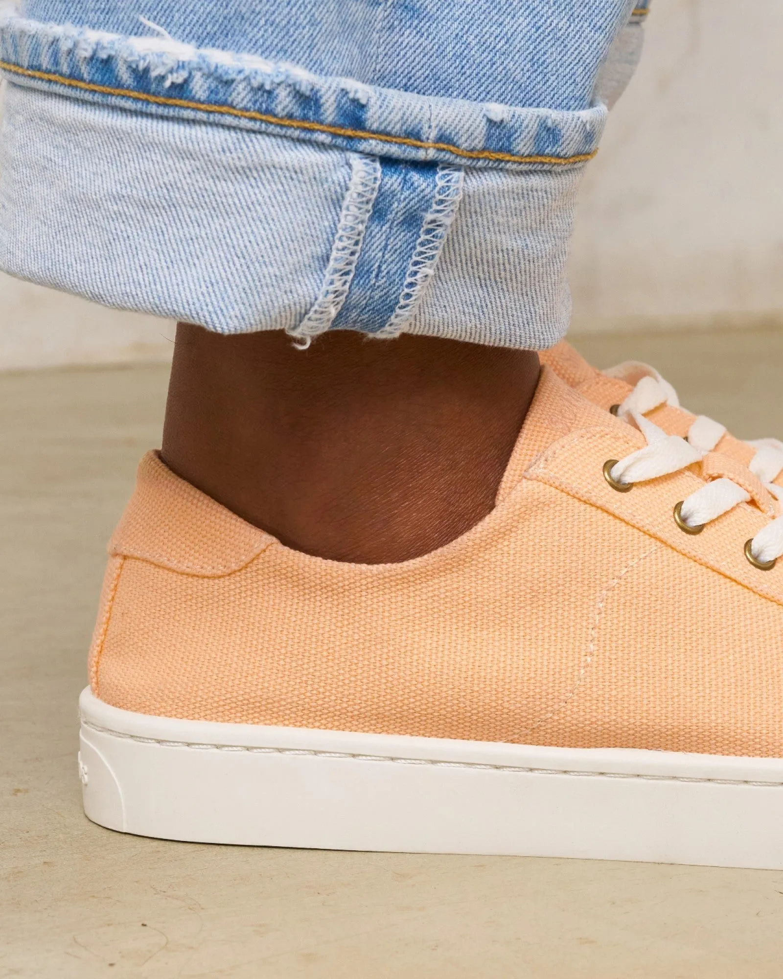 Womens_Sneakers_The Ibiza_Canvas Colors_Peach Fuzz Orange